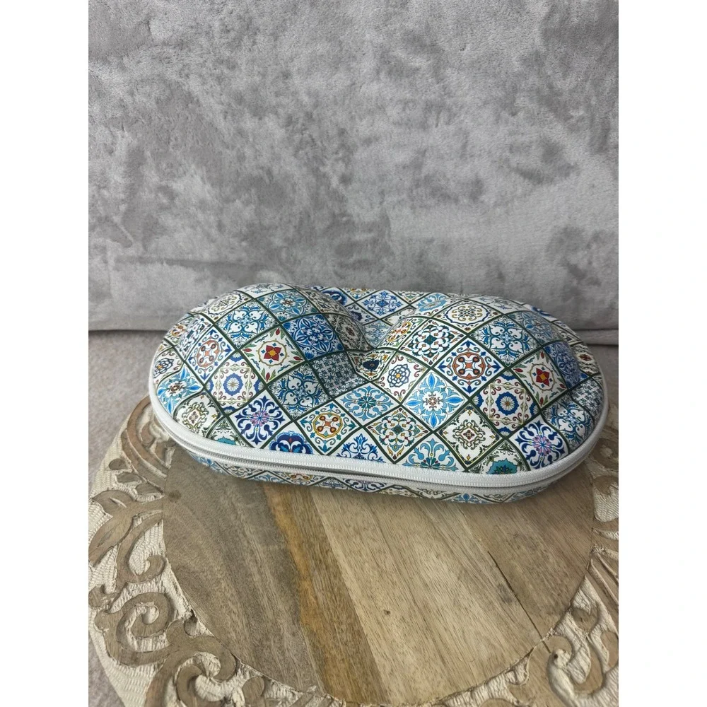 Braiou Hard Shell Bra Travel Case Mediterranean Tile Mosaic Print Organizer